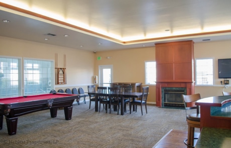 Community Area | Apartments | Bellingham | Sunset Pond