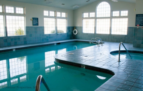 Pool | Apartments | Bellingham | Sunset Pond